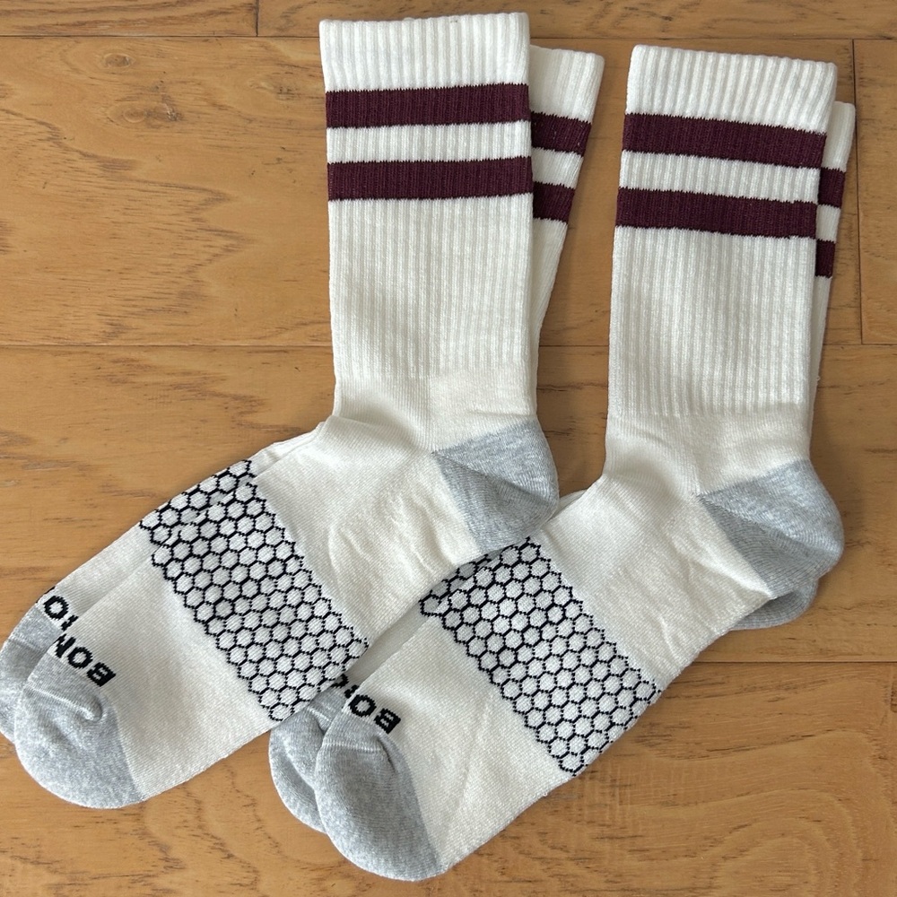 Bombas New 2 pair Vintage Stripe Half Calf Socks X Large White Burgundy Stripes